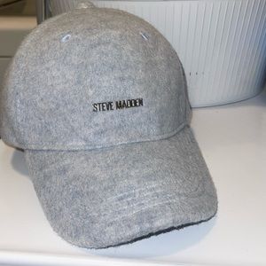 Steve Madden Grey Fuzzy Ball Cap